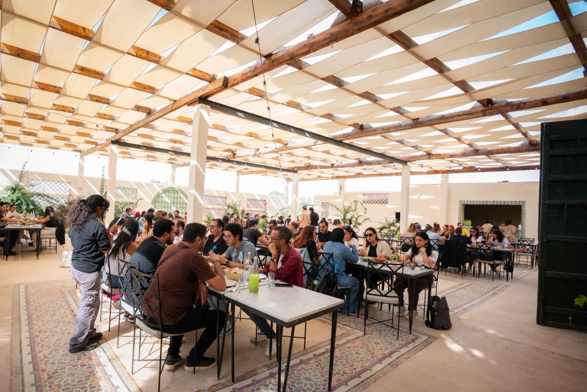 Logistique VIP en Tunisie : accueil aéroport, transferts, timing et protocole pour événements corporate